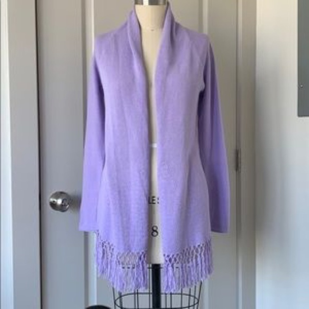 ISO: Lilly Pulitzer Lilac Tatum- SM/MED - Picture 5 of 6